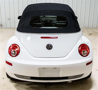 2010 Volkswagen New Beetle Convertible - Photo 6 - Sylvania, OH 43560