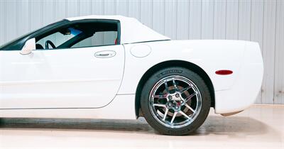 2000 Chevrolet Corvette   - Photo 3 - Sylvania, OH 43560
