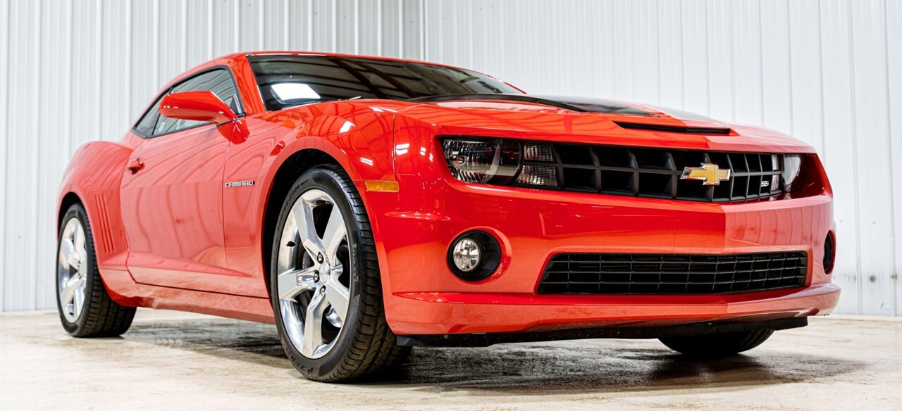 2011 Chevrolet Camaro 2SS   - Photo 1 - Sylvania, OH 43560