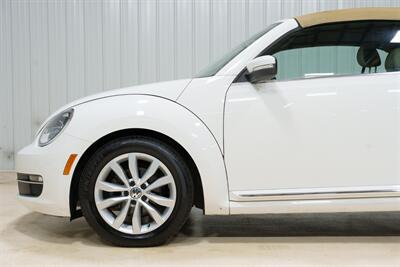 2013 Volkswagen Beetle Convertible TDI   - Photo 3 - Sylvania, OH 43560