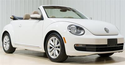 2013 Volkswagen Beetle Convertible TDI   - Photo 1 - Sylvania, OH 43560
