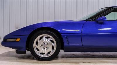 1995 Chevrolet Corvette - Photo 3 - Sylvania, OH 43560