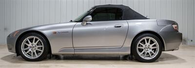 2000 Honda S2000   - Photo 2 - Sylvania, OH 43560