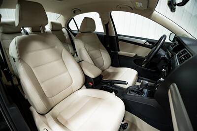 2013 Volkswagen Jetta SE PZEV   - Photo 18 - Sylvania, OH 43560