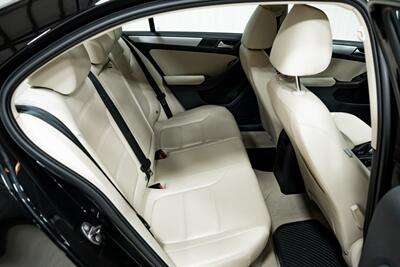 2013 Volkswagen Jetta SE PZEV   - Photo 16 - Sylvania, OH 43560