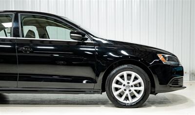 2013 Volkswagen Jetta SE PZEV   - Photo 9 - Sylvania, OH 43560