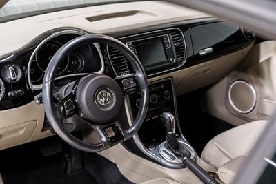 2018 Volkswagen Beetle-Classic 2.0T SE   - Photo 9 - Sylvania, OH 43560