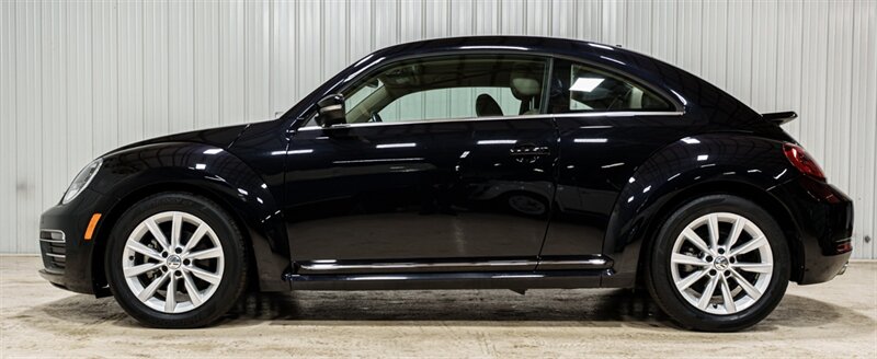 2018 Volkswagen Beetle-Classic 2.0T SE  