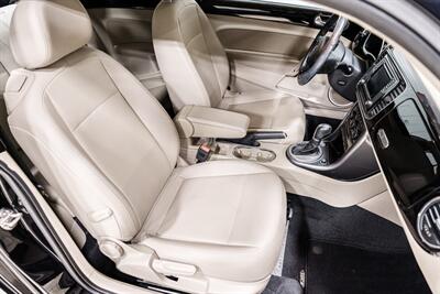 2018 Volkswagen Beetle-Classic 2.0T SE   - Photo 20 - Sylvania, OH 43560