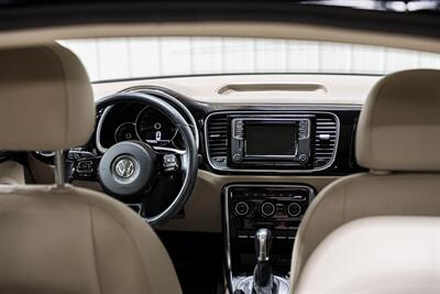 2018 Volkswagen Beetle-Classic 2.0T SE   - Photo 8 - Sylvania, OH 43560