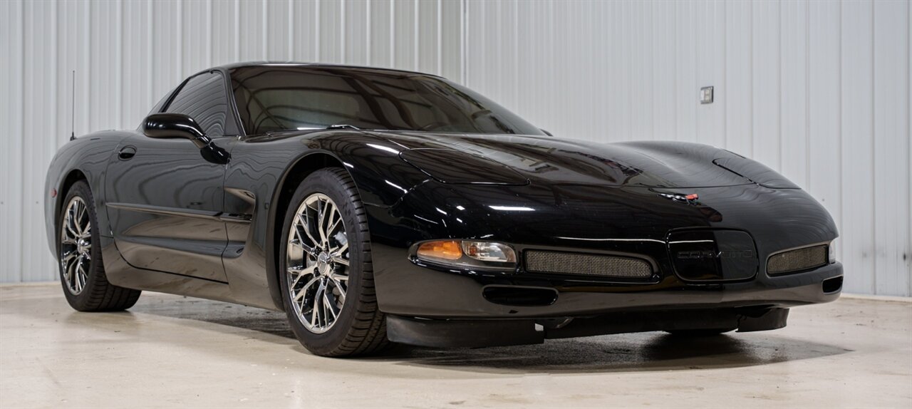 2000 Chevrolet Corvette   - Photo 1 - Sylvania, OH 43560