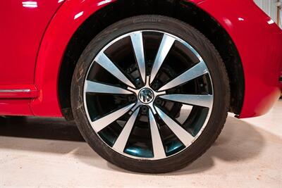 2017 Volkswagen Beetle Convertible 1.8T S   - Photo 7 - Sylvania, OH 43560