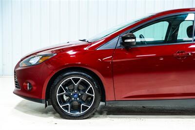 2014 Ford Focus SE   - Photo 4 - Sylvania, OH 43560