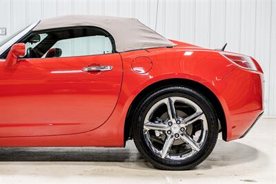 2007 Saturn SKY - Photo 4 - Sylvania, OH 43560
