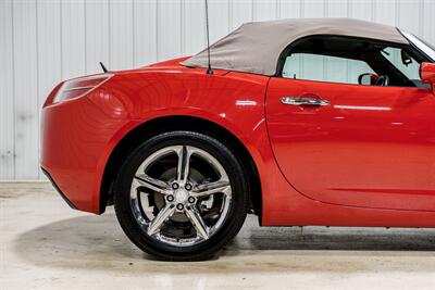 2007 Saturn SKY - Photo 11 - Sylvania, OH 43560