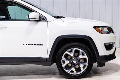 2019 Jeep Compass Limited   - Photo 8 - Sylvania, OH 43560