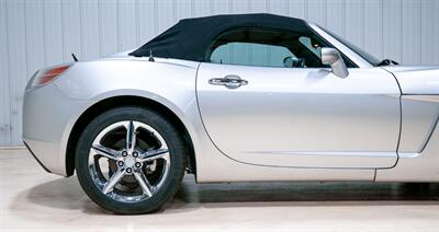 2007 Saturn SKY   - Photo 9 - Sylvania, OH 43560