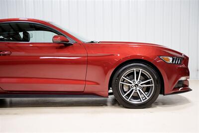 2016 Ford Mustang EcoBoost Premium - Photo 9 - Sylvania, OH 43560