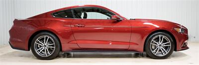 2016 Ford Mustang EcoBoost Premium - Photo 7 - Sylvania, OH 43560