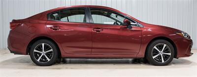 2019 Subaru Impreza Premium   - Photo 16 - Sylvania, OH 43560