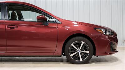 2019 Subaru Impreza Premium   - Photo 18 - Sylvania, OH 43560