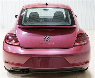 2017 Volkswagen Beetle-Classic #PinkBeetle   - Photo 6 - Sylvania, OH 43560