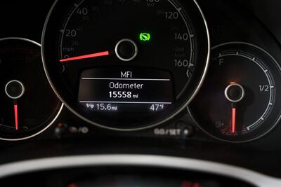 2017 Volkswagen Beetle-Classic #PinkBeetle   - Photo 19 - Sylvania, OH 43560