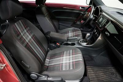 2017 Volkswagen Beetle-Classic #PinkBeetle   - Photo 21 - Sylvania, OH 43560