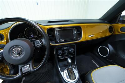 2017 Volkswagen Beetle Convertible 1.8T Dune  Dune Edition - Photo 25 - Sylvania, OH 43560