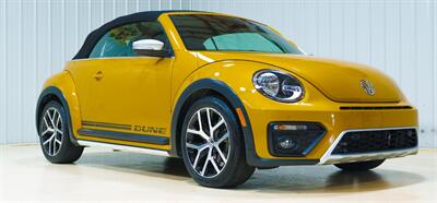 2017 Volkswagen Beetle Convertible 1.8T Dune  Dune Edition - Photo 14 - Sylvania, OH 43560