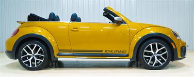 2017 Volkswagen Beetle Convertible 1.8T Dune  Dune Edition - Photo 9 - Sylvania, OH 43560
