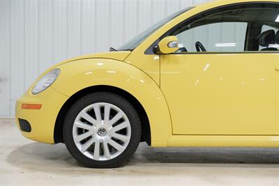 2008 Volkswagen Beetle S - Photo 3 - Sylvania, OH 43560