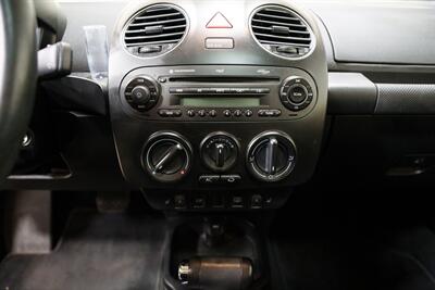 2008 Volkswagen Beetle S - Photo 17 - Sylvania, OH 43560