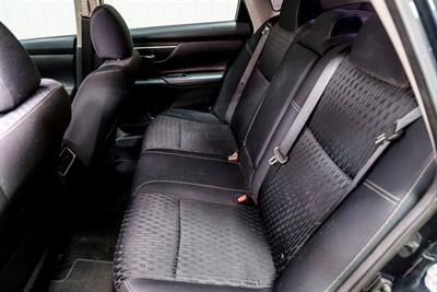 2017 Nissan Altima 2.5 SV - Photo 10 - Sylvania, OH 43560