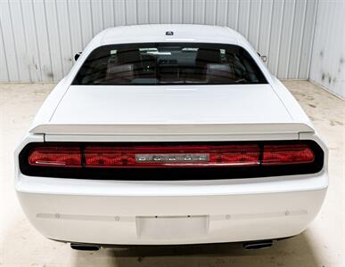 2014 Dodge Challenger SXT   - Photo 6 - Sylvania, OH 43560