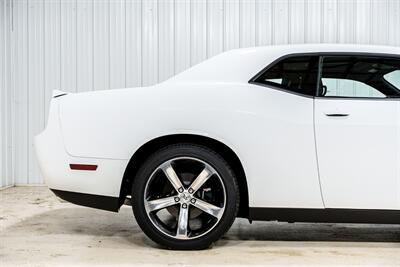 2014 Dodge Challenger SXT   - Photo 20 - Sylvania, OH 43560