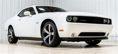 2014 Dodge Challenger SXT   - Photo 1 - Sylvania, OH 43560