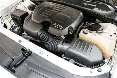 2014 Dodge Challenger SXT   - Photo 32 - Sylvania, OH 43560