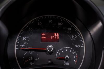 2009 Volkswagen New Beetle Convertible   - Photo 13 - Sylvania, OH 43560