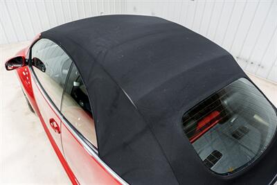 2009 Volkswagen New Beetle Convertible   - Photo 7 - Sylvania, OH 43560