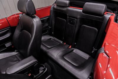 2009 Volkswagen New Beetle Convertible   - Photo 12 - Sylvania, OH 43560
