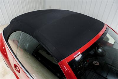 2009 Volkswagen New Beetle Convertible   - Photo 22 - Sylvania, OH 43560
