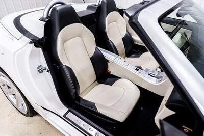 2005 Chrysler Crossfire Limited - Photo 17 - Sylvania, OH 43560
