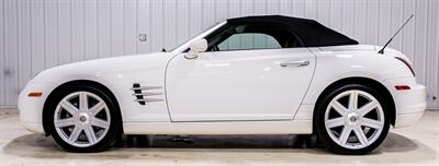 2005 Chrysler Crossfire Limited - Photo 2 - Sylvania, OH 43560
