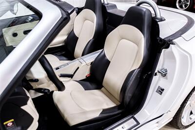 2005 Chrysler Crossfire Limited - Photo 10 - Sylvania, OH 43560