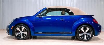 2013 Volkswagen Beetle Convertible Turbo PZEV   - Photo 2 - Sylvania, OH 43560