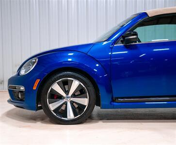 2013 Volkswagen Beetle Convertible Turbo PZEV   - Photo 4 - Sylvania, OH 43560