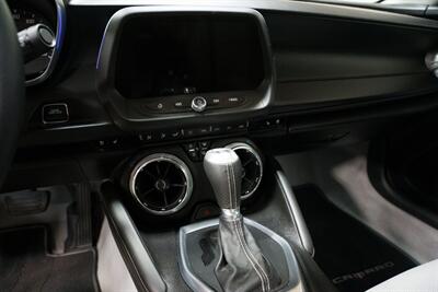 2017 Chevrolet Camaro 2LT RS - Photo 13 - Sylvania, OH 43560