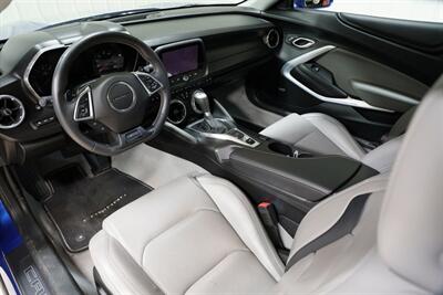 2017 Chevrolet Camaro 2LT RS - Photo 8 - Sylvania, OH 43560
