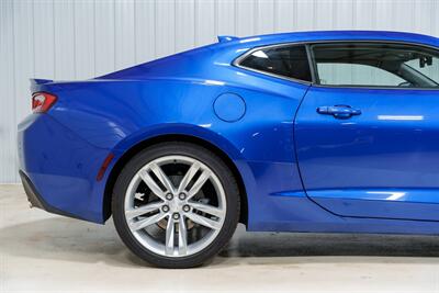 2017 Chevrolet Camaro 2LT RS - Photo 20 - Sylvania, OH 43560